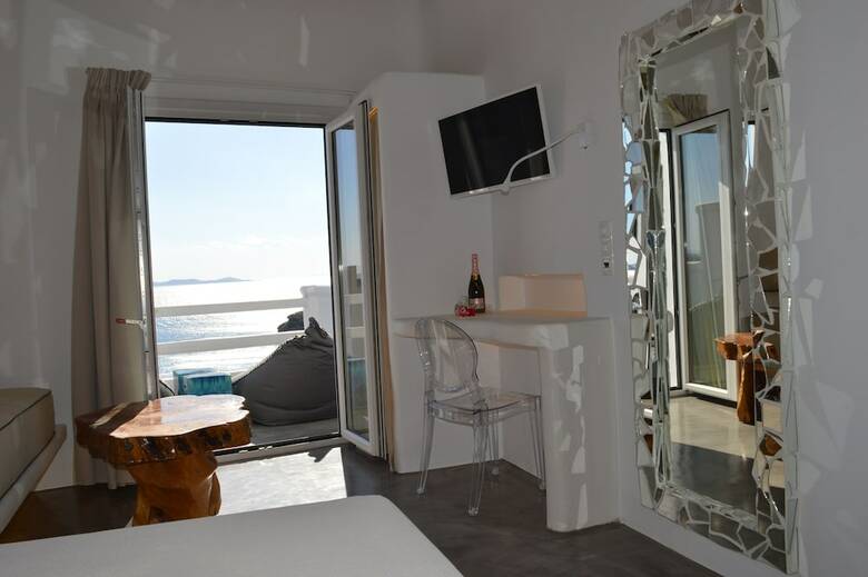 Hotel Flaskos Suites