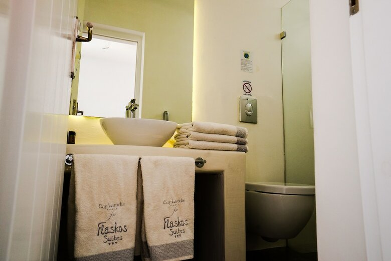 Hotel Flaskos Suites