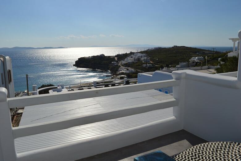 Hotel Flaskos Suites