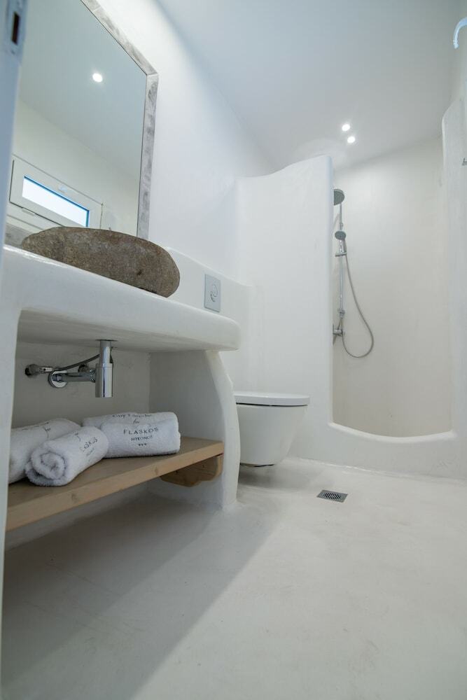 Hotel Flaskos Suites