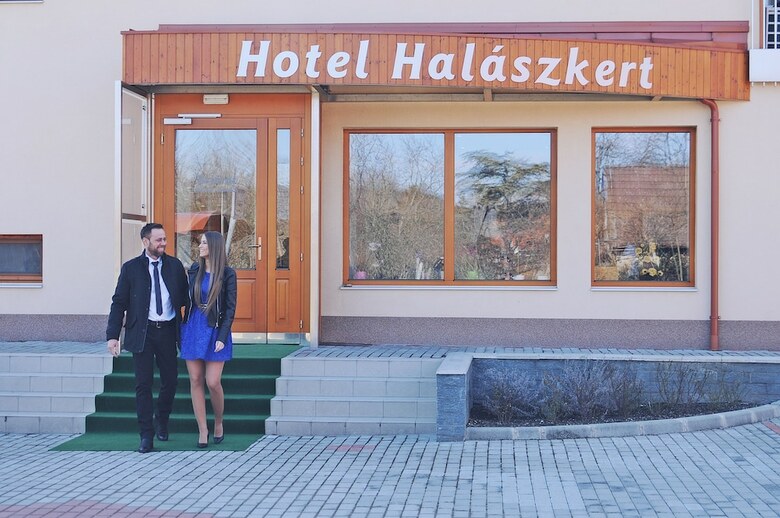 Hotel Hal�szkert