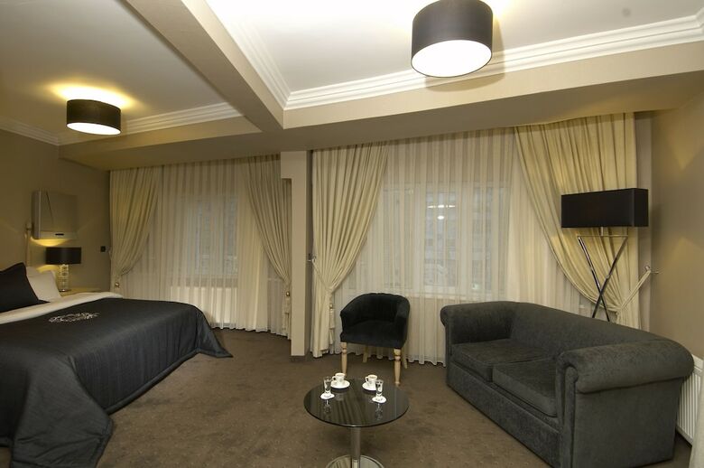 Hotel Ada Life