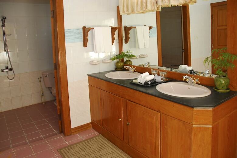 Hotel Amazing Chaung Tha Resort