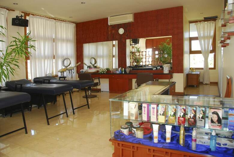 Hotel Amazing Chaung Tha Resort