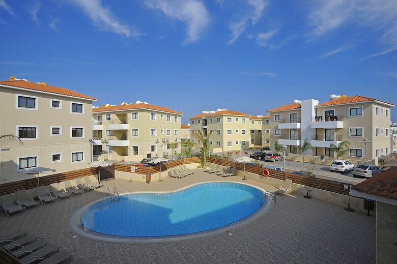 Apartamentos Kyklades Resort & Spa