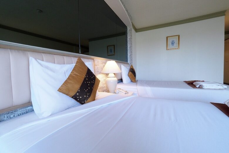 Hotel The Royal Gems Golf Resort