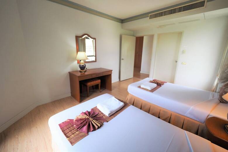 Hotel The Royal Gems Golf Resort