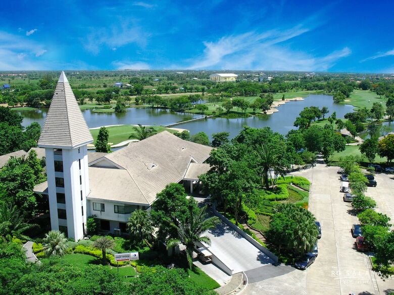 Hotel The Royal Gems Golf Resort