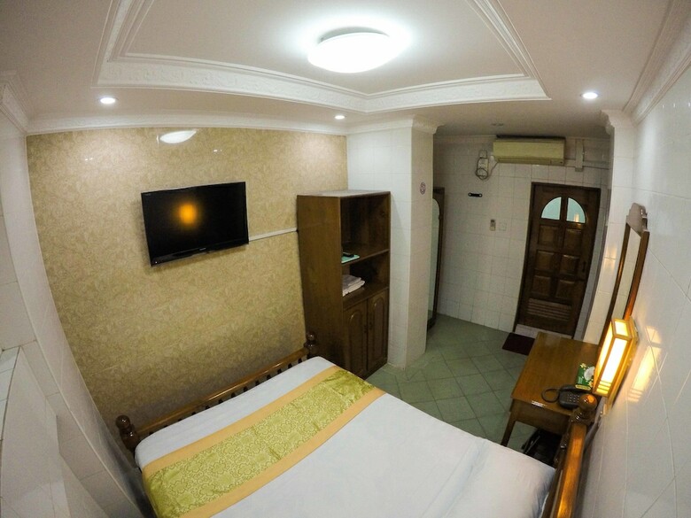 May Shan Hotel