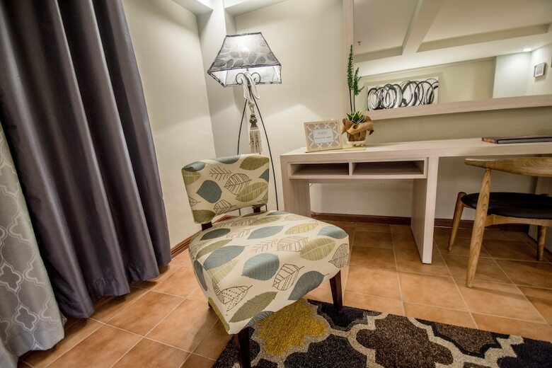 Almont City Hotel