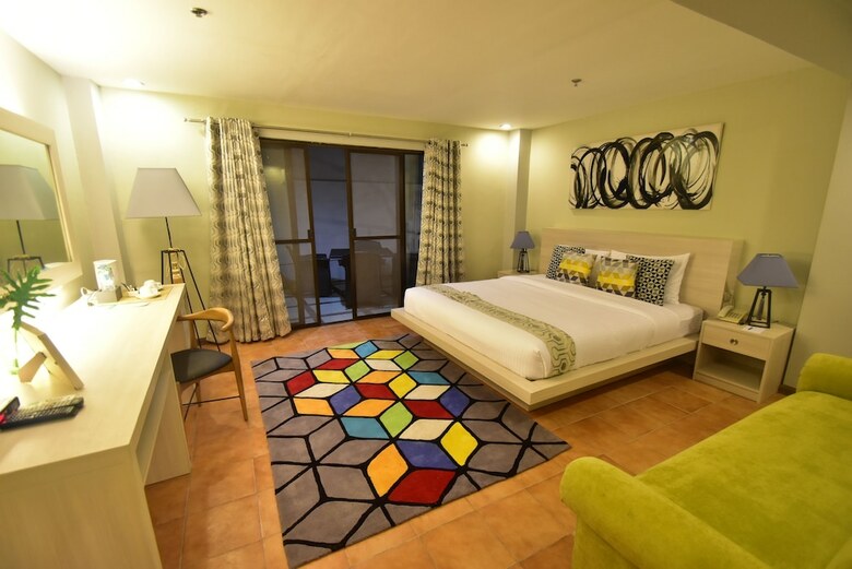 Almont City Hotel