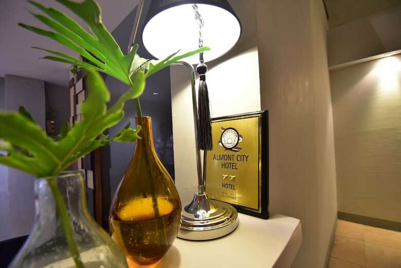 Almont City Hotel
