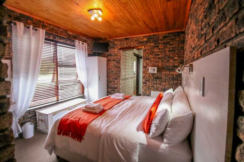 Bed & Breakfast White Shark Guest House
