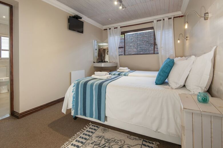 Bed & Breakfast White Shark Guest House