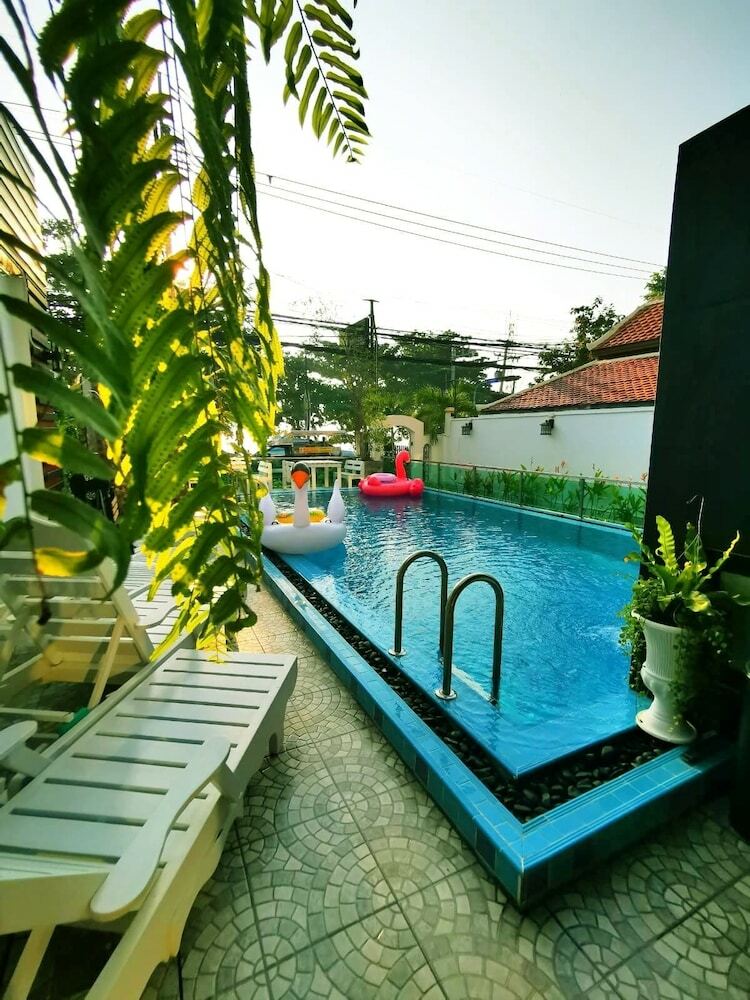 Aparthotel Beach Gallery House