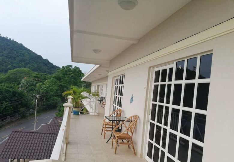 Hotel The Beach House