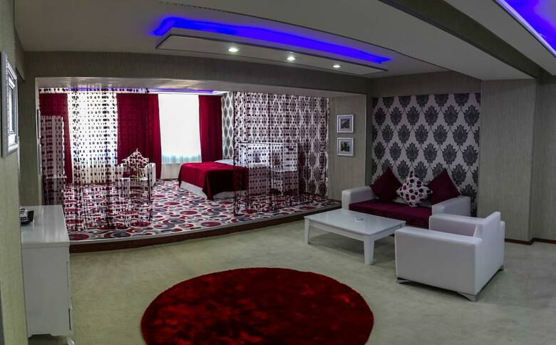 Golden Falcon Hotel