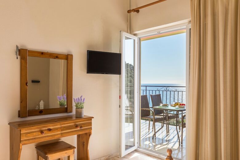 Apartamentos Pelekas Beach Escape By Konnect