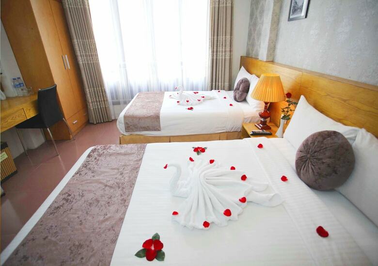 Madam Moon Hotel