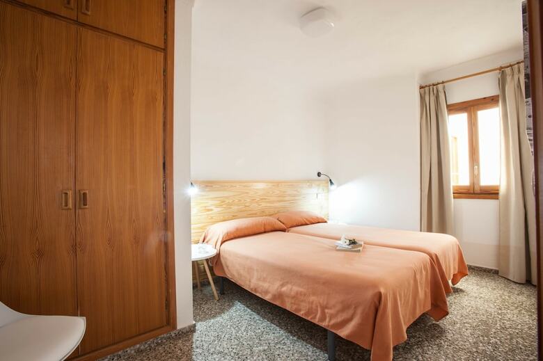 Apartamentos Bah�a Santa Eulalia