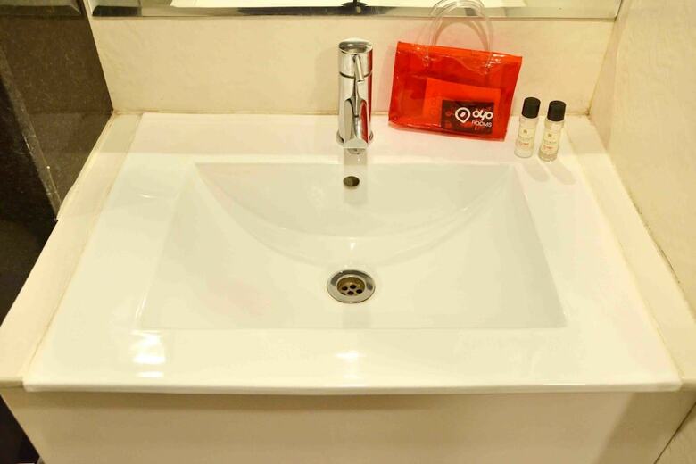 Oyo 963 Hotel Rumaya