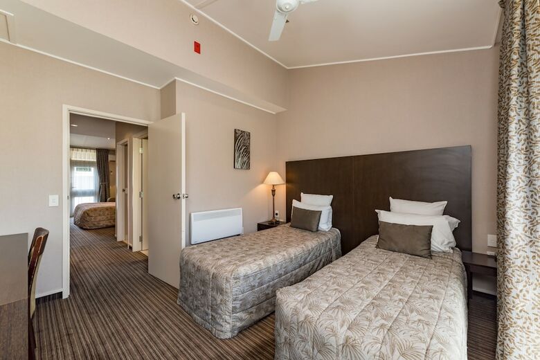 Hotel Copthorne Resort Solway Park