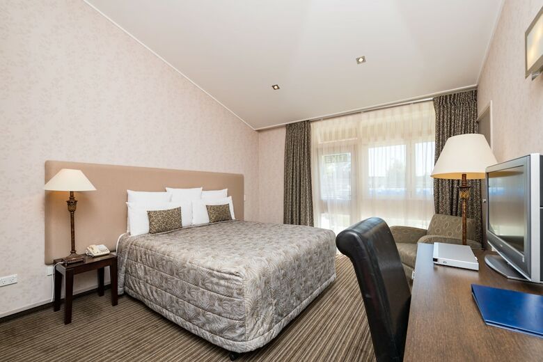 Hotel Copthorne Resort Solway Park