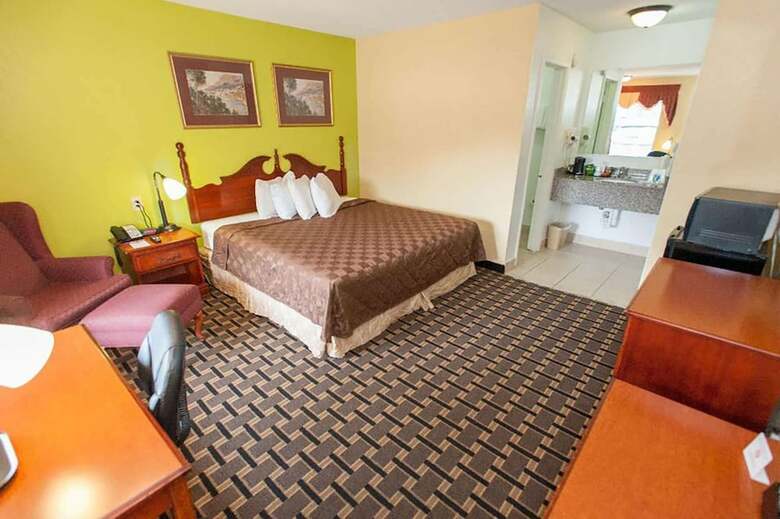 Motel Travelodge By Wyndham Jackson North