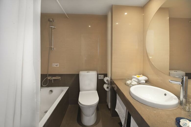 Hotel Louis Phaethon Beach - All Inclusive