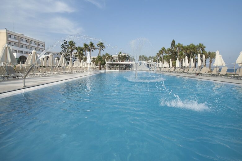 Hotel Louis Phaethon Beach - All Inclusive