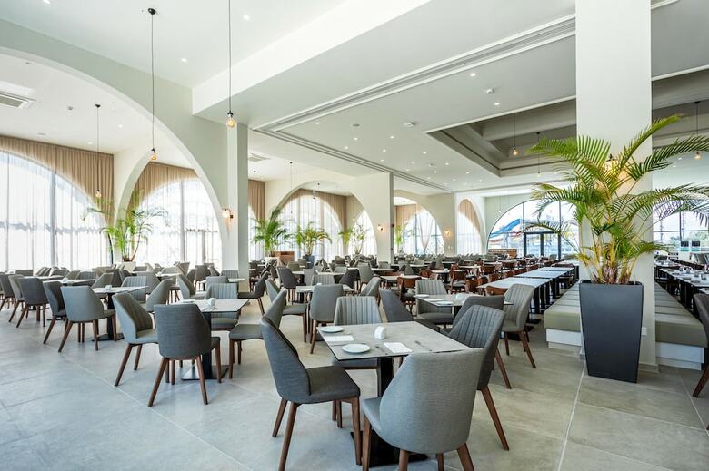 Hotel Louis Phaethon Beach - All Inclusive