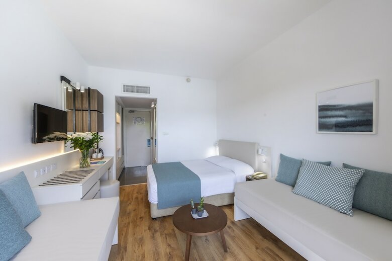 Hotel Louis Phaethon Beach - All Inclusive