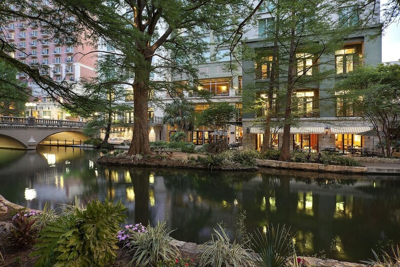 Hotel Contessa - Luxury Suites On The Riverwalk