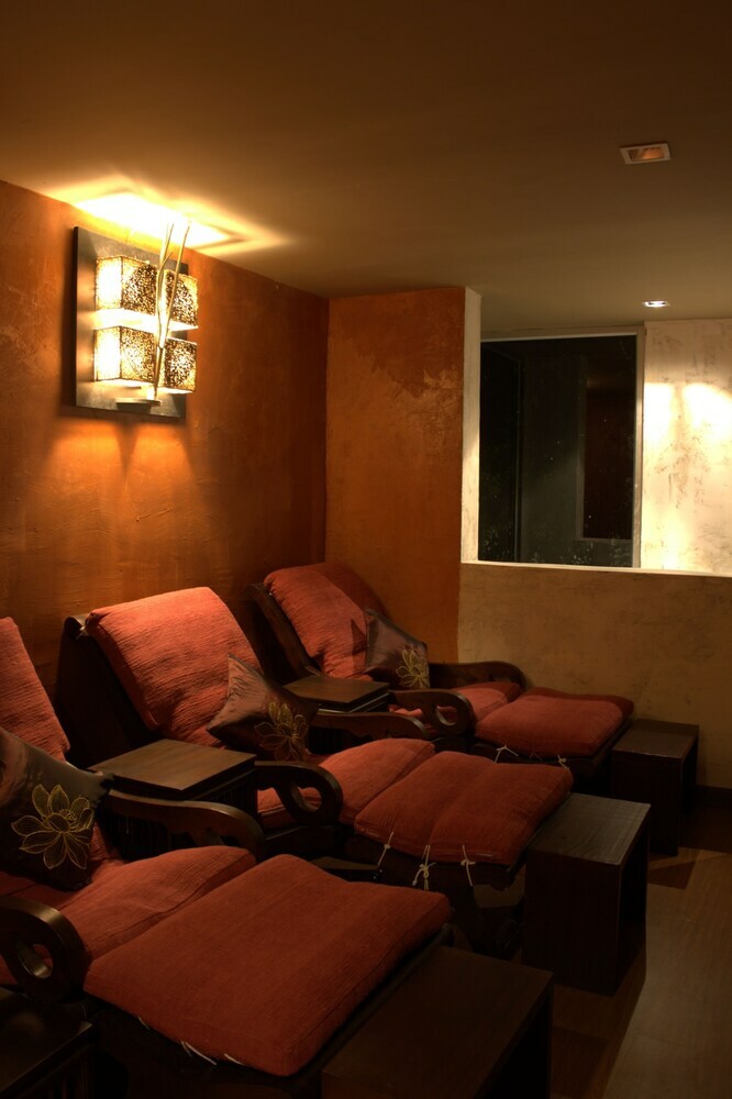 Baan Bandalay Hotel