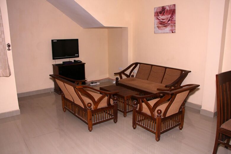 Aparthotel Oyo 293 Akara Suites And Apartments