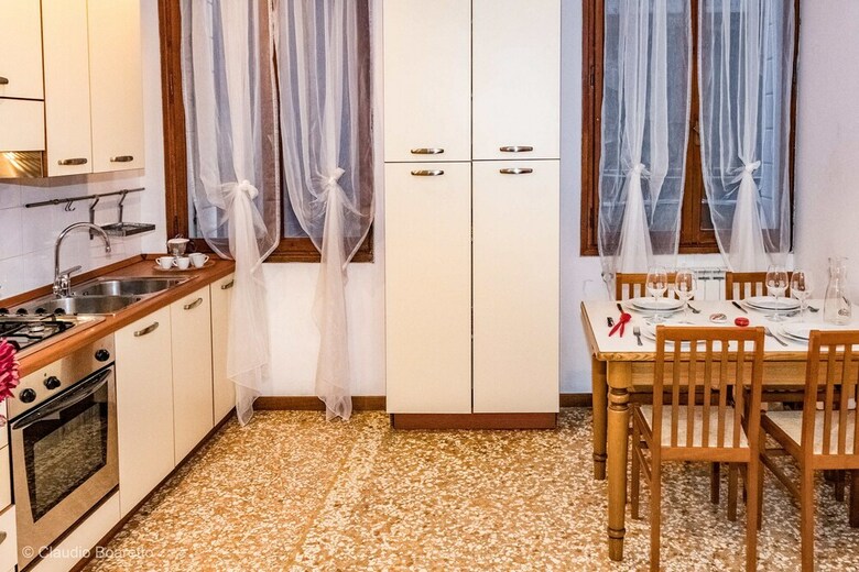 Veniceiloveyou Apartments