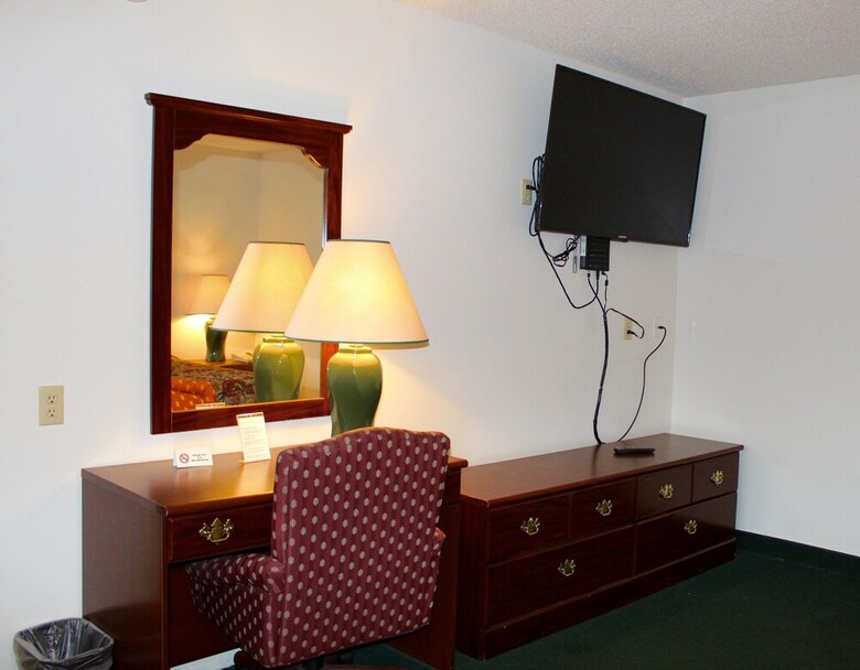 Motel Sundowner On Lake George