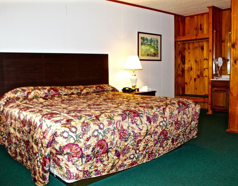 Motel Sundowner On Lake George