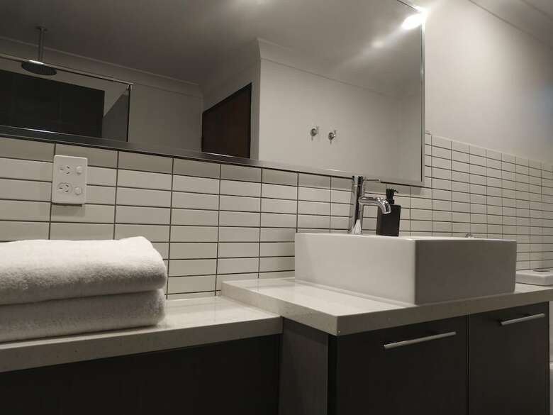 Glenelg Gateway Apartments
