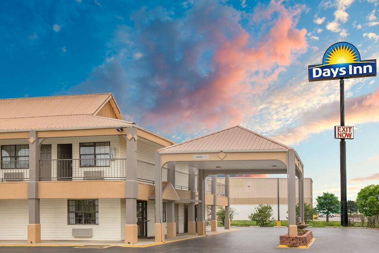 Hotel Days Inn By Wyndham Monroe