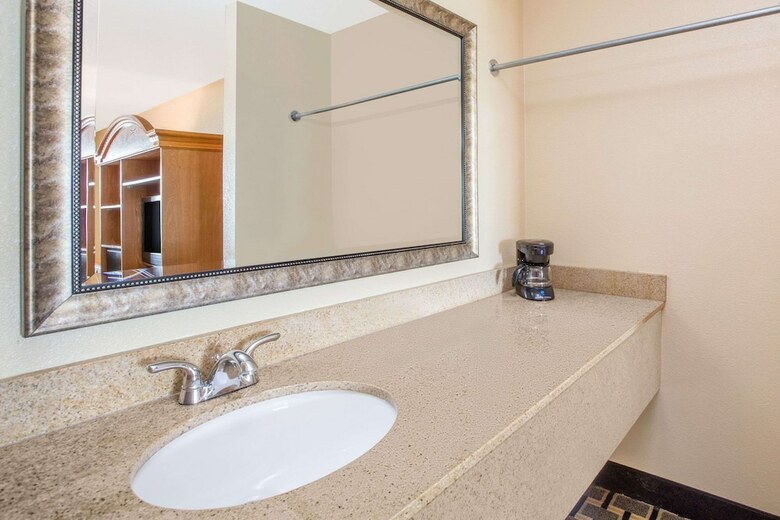 Hotel Days Inn By Wyndham Monroe