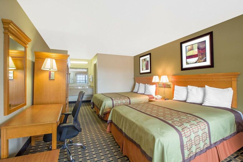 Hotel Days Inn By Wyndham Monroe