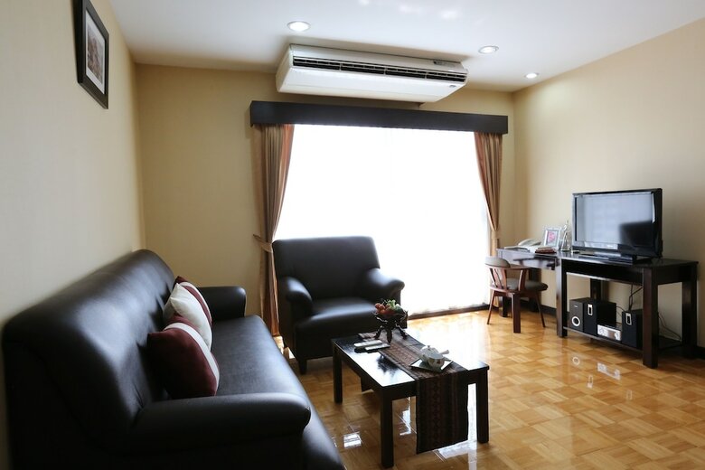 Aparthotel J-town Serviced Apartments