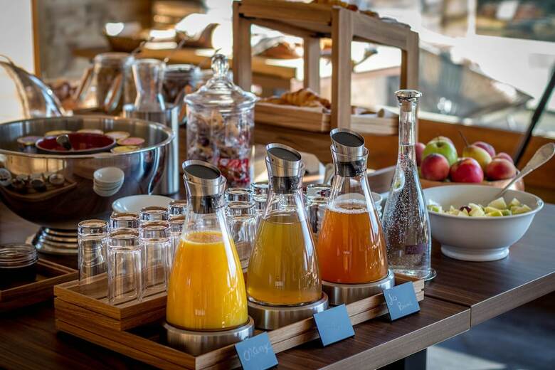 Les Roches Sweet Hotel & Spa