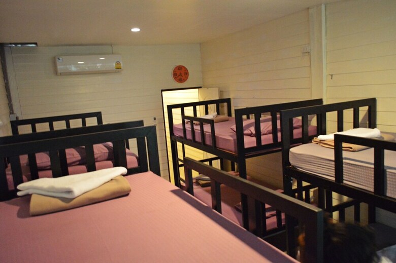 Hostal Jade's House