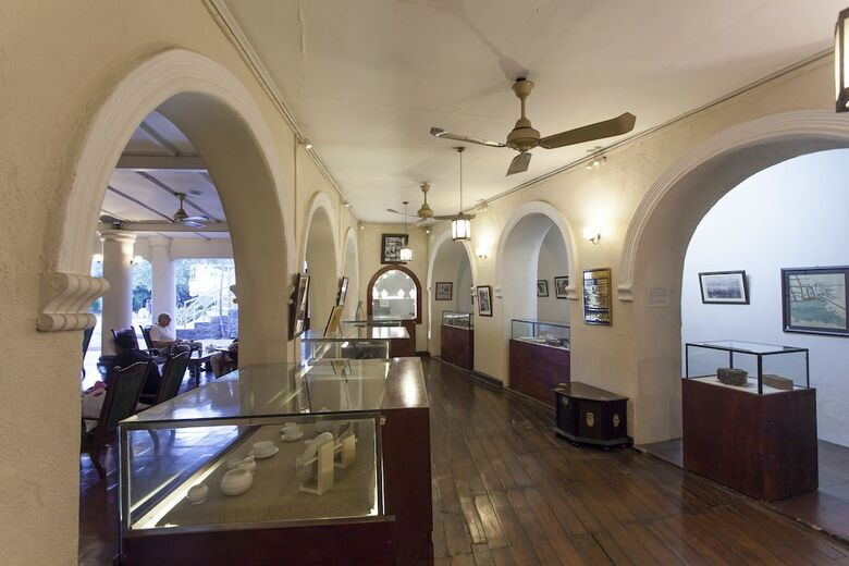 Queen's Hotel