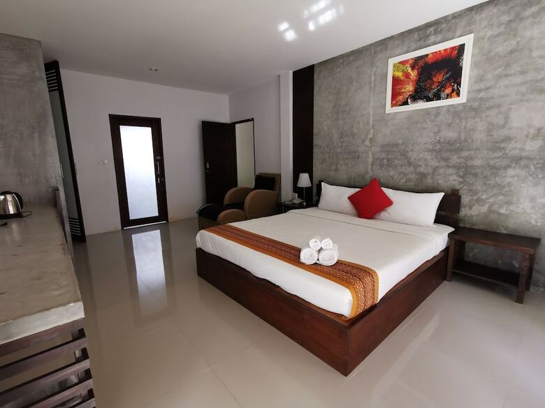 Nana Beach Hotel