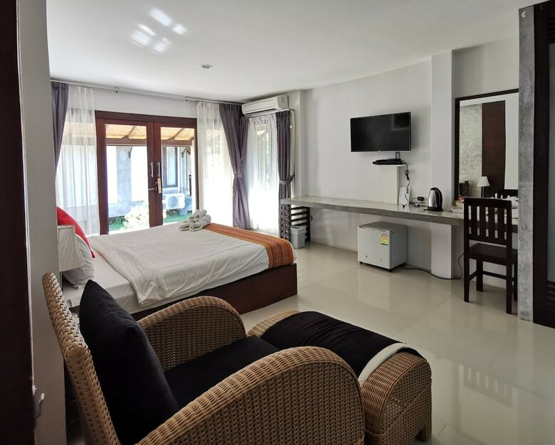 Nana Beach Hotel