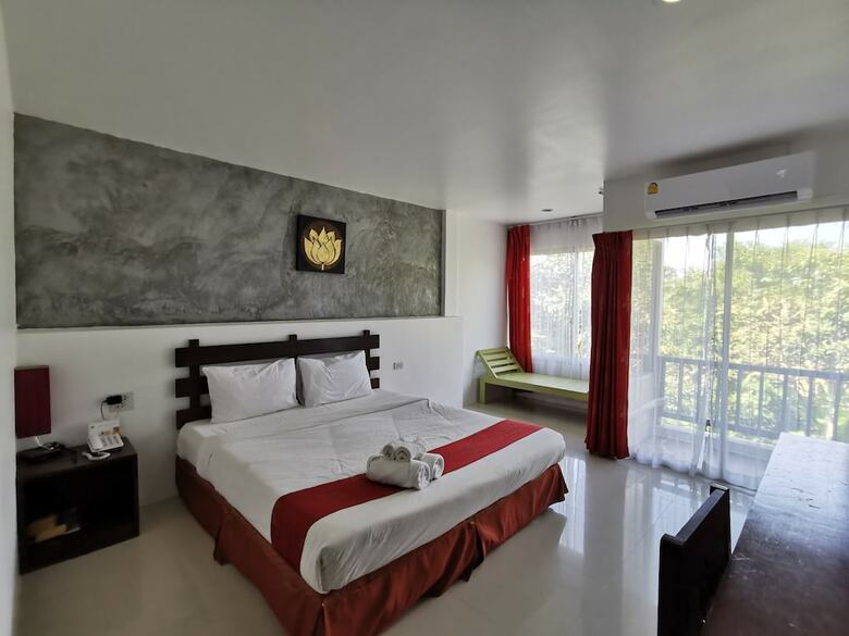 Nana Beach Hotel