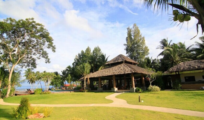 Nana Beach Hotel